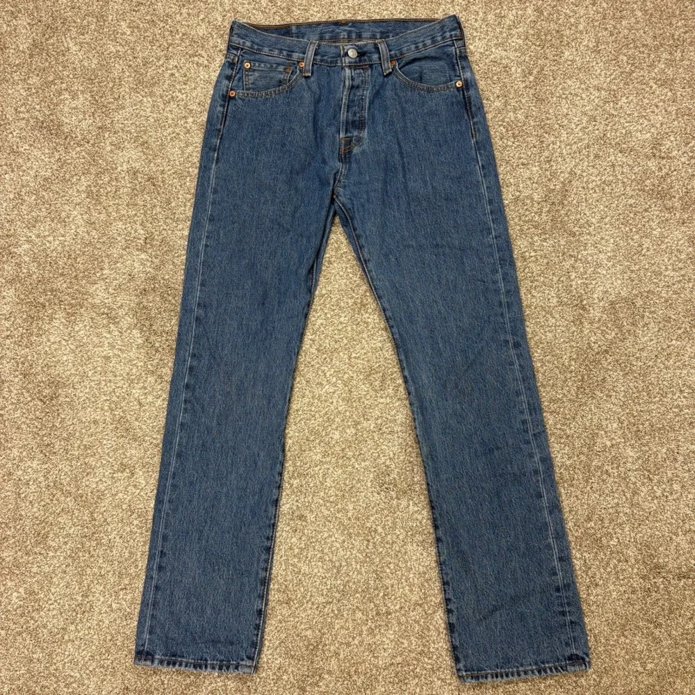 Levi's 501 Original Fit Jeans Men 30x32 Blue Straight Leg Button Fly Denim
